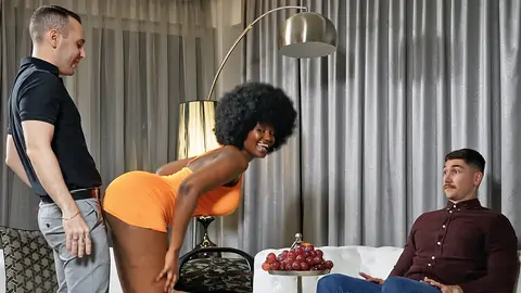 Black cutie on her knees gives spouse's manager a blowage